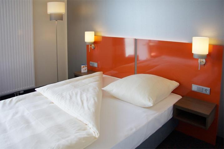 Iq-Hotel Ulm Exterior photo
