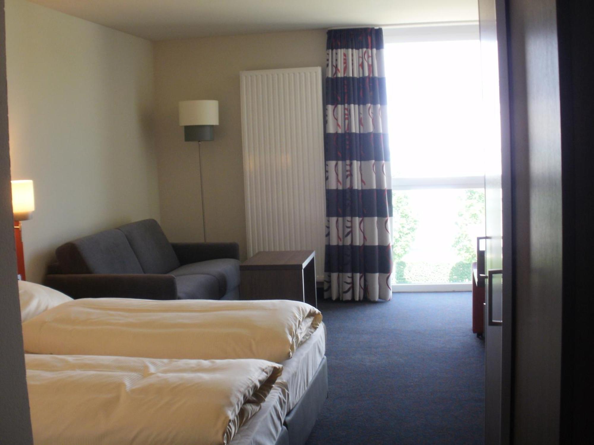 Iq-Hotel Ulm Exterior photo