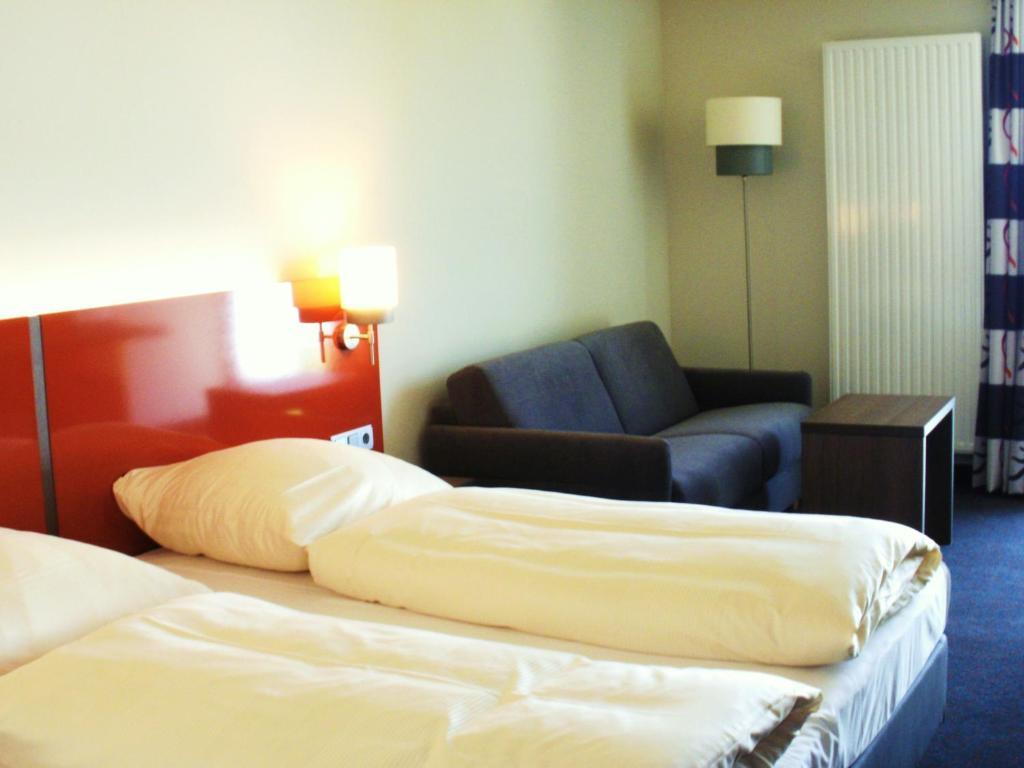 Iq-Hotel Ulm Exterior photo