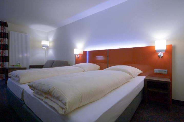 Iq-Hotel Ulm Room photo